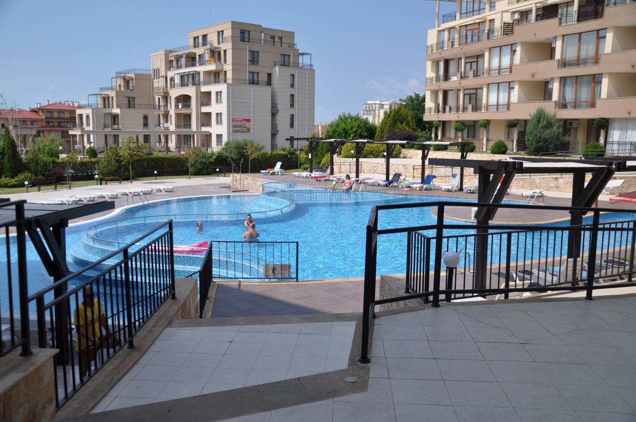 Luxor Apartments Поморіє Екстер'єр фото